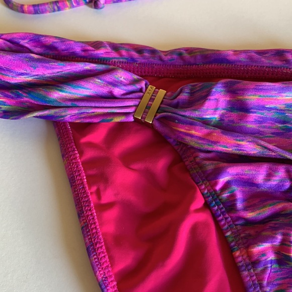 Vix Giverny Embroidered Tri Bikini Top and matching bottom - Picture 6 of 12